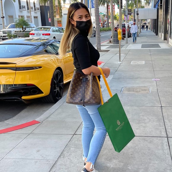 Meet your Posher, Diane bridget - Picture 1 of 1